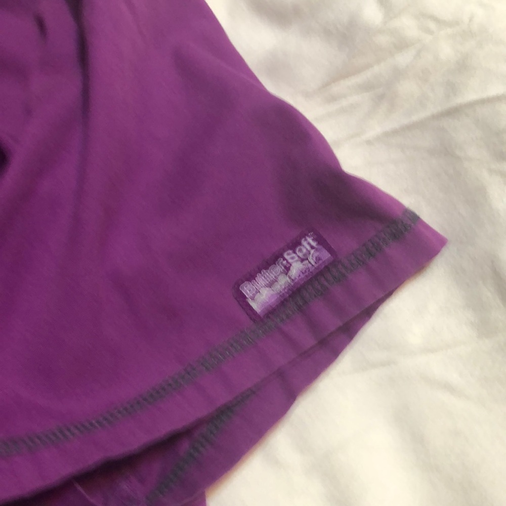 Scrub top - Picture 2 of 3